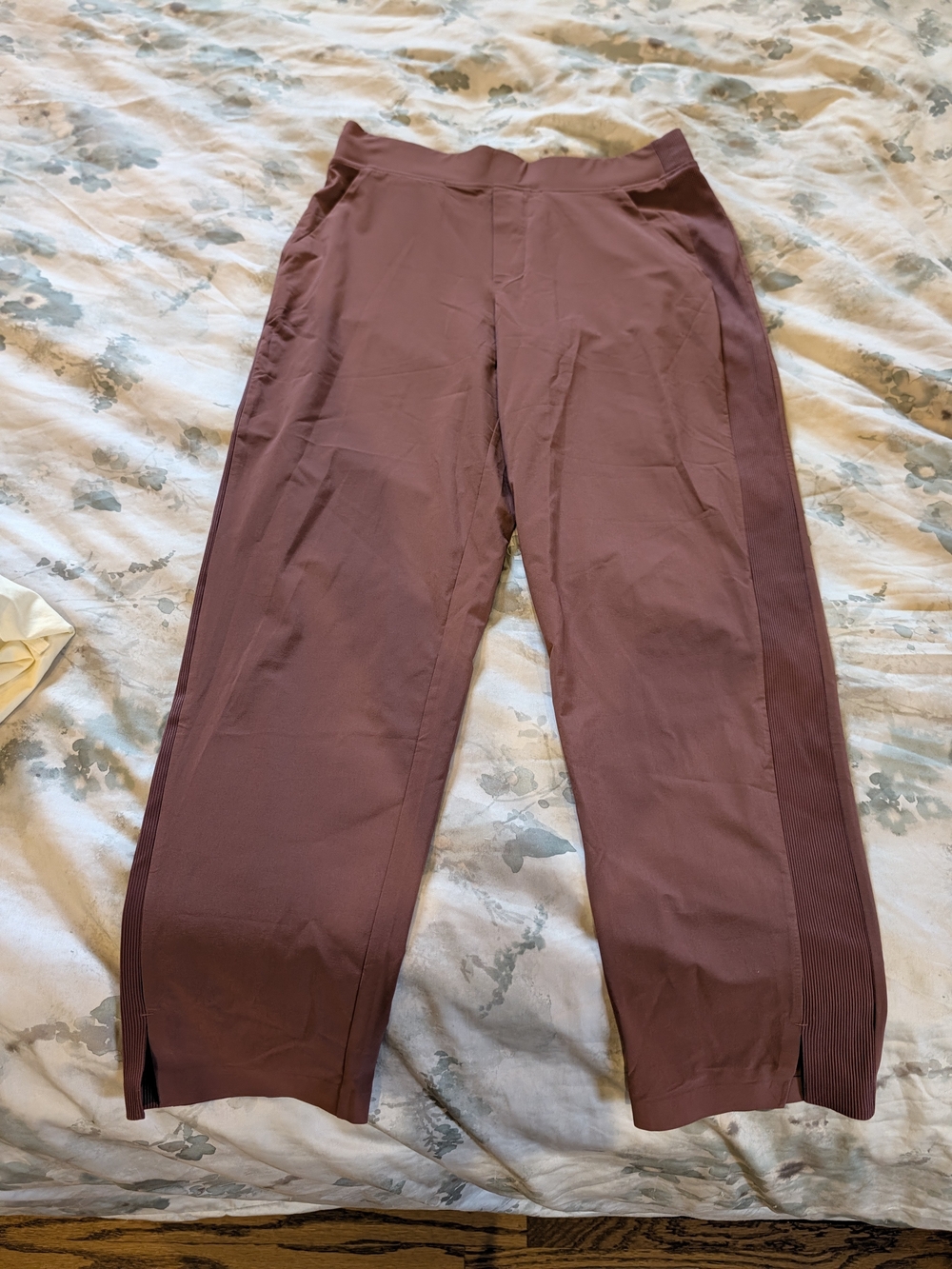 Athleta Brooklyn Midrise Ankle Pants in Mauve